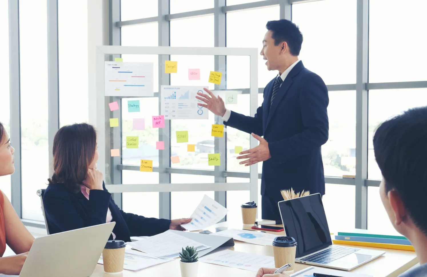 “業務の役割”をチームで担うEES